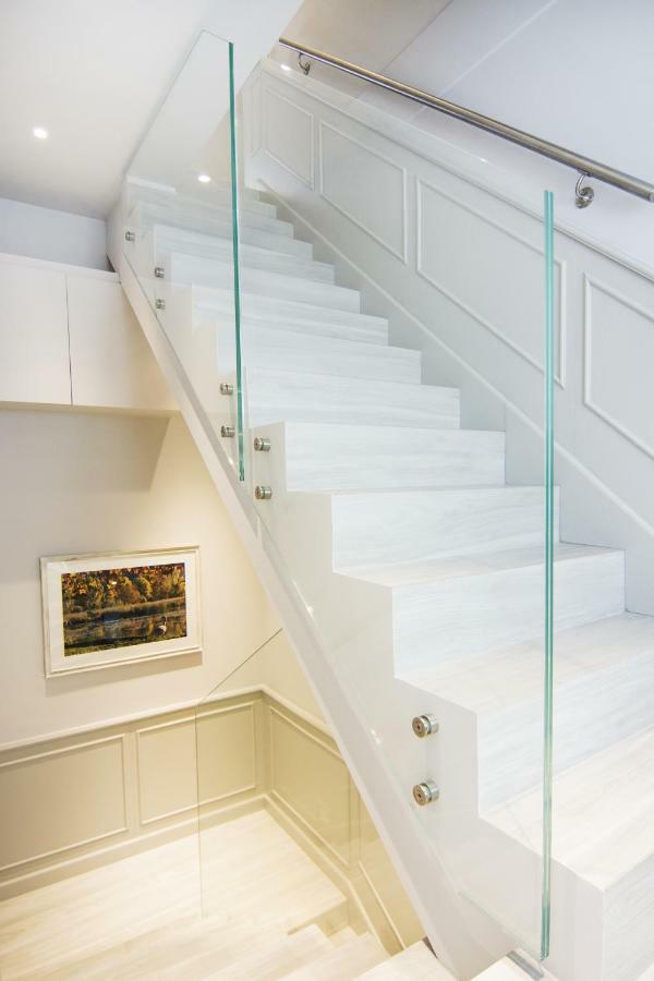 La Quadra Suites - Central Apartments In Iseo With Daily Housekeeping Eksteriør billede